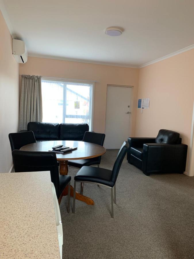 Kingswood Motel Waimate Kültér fotó
