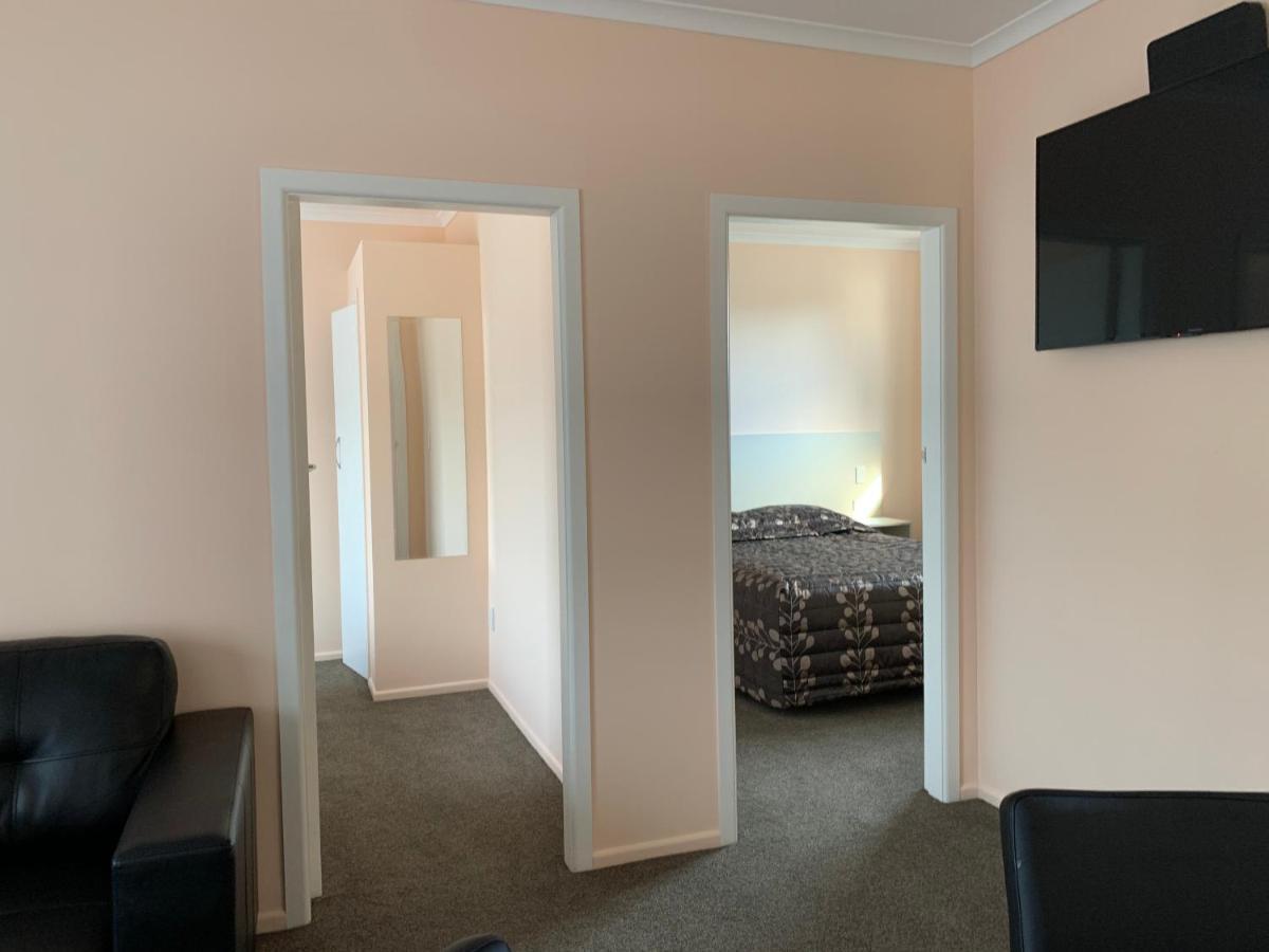 Kingswood Motel Waimate Kültér fotó