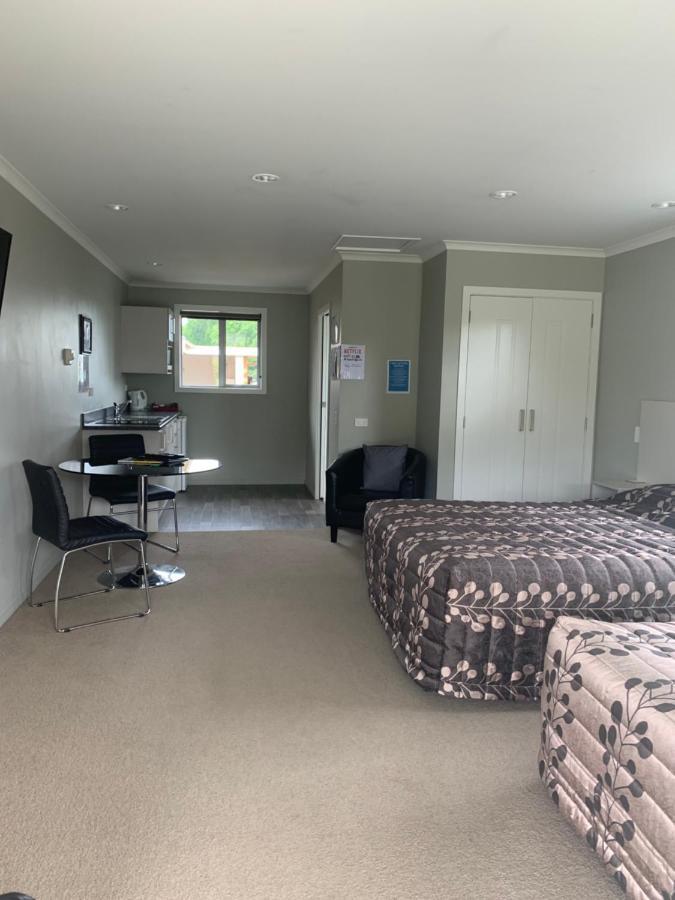 Kingswood Motel Waimate Kültér fotó