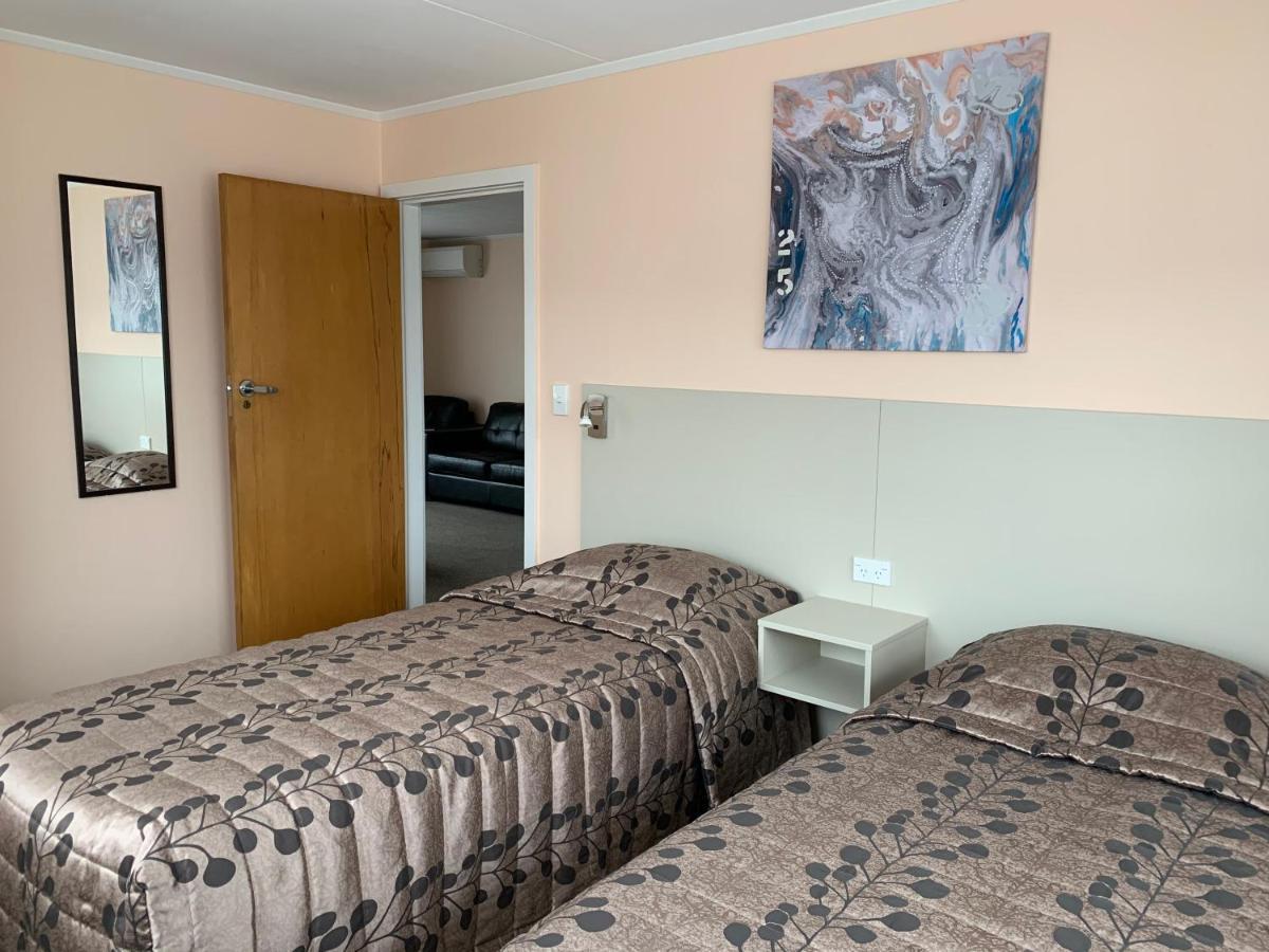 Kingswood Motel Waimate Kültér fotó